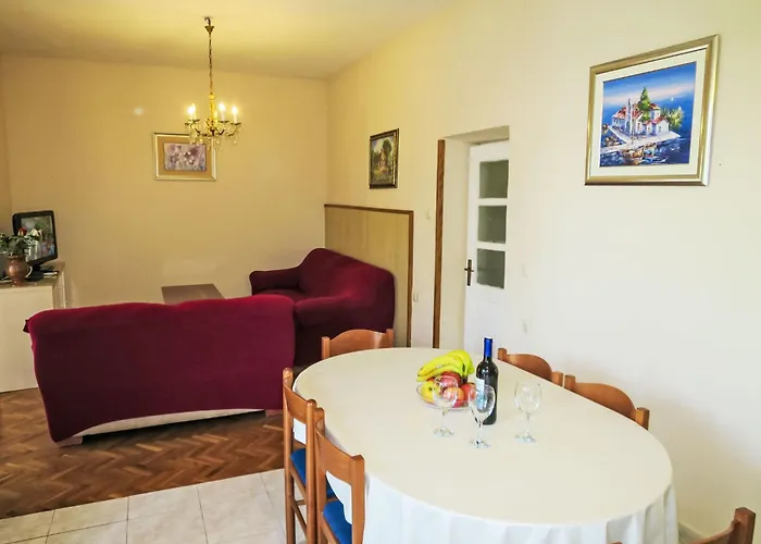 Holiday Home Marijana - Zad500 By Interhome